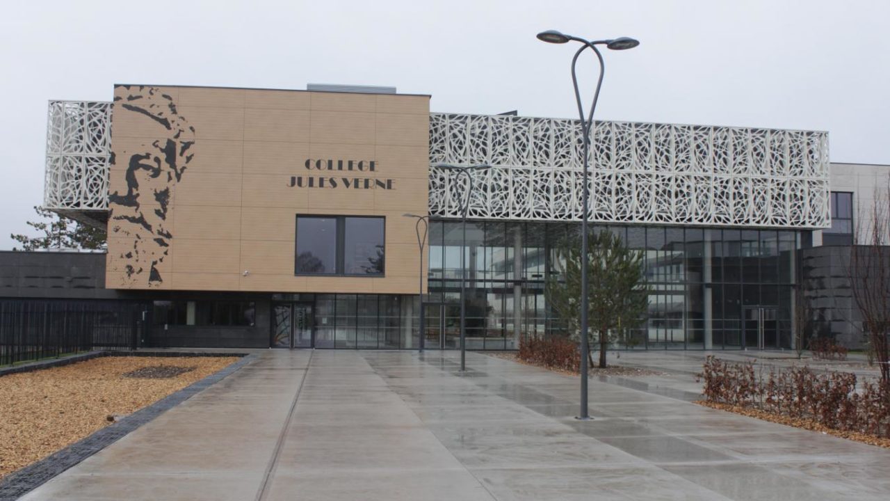 Collège Jules Verne – Ville de Rivery